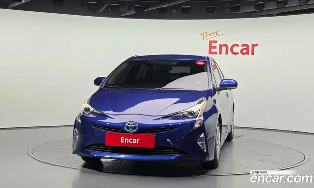 Toyota Prius 2018 1.8 автомат (гидро), миниатюра 3 Toyota Prius 2018 1.8 автомат (гидро), миниатюра 3