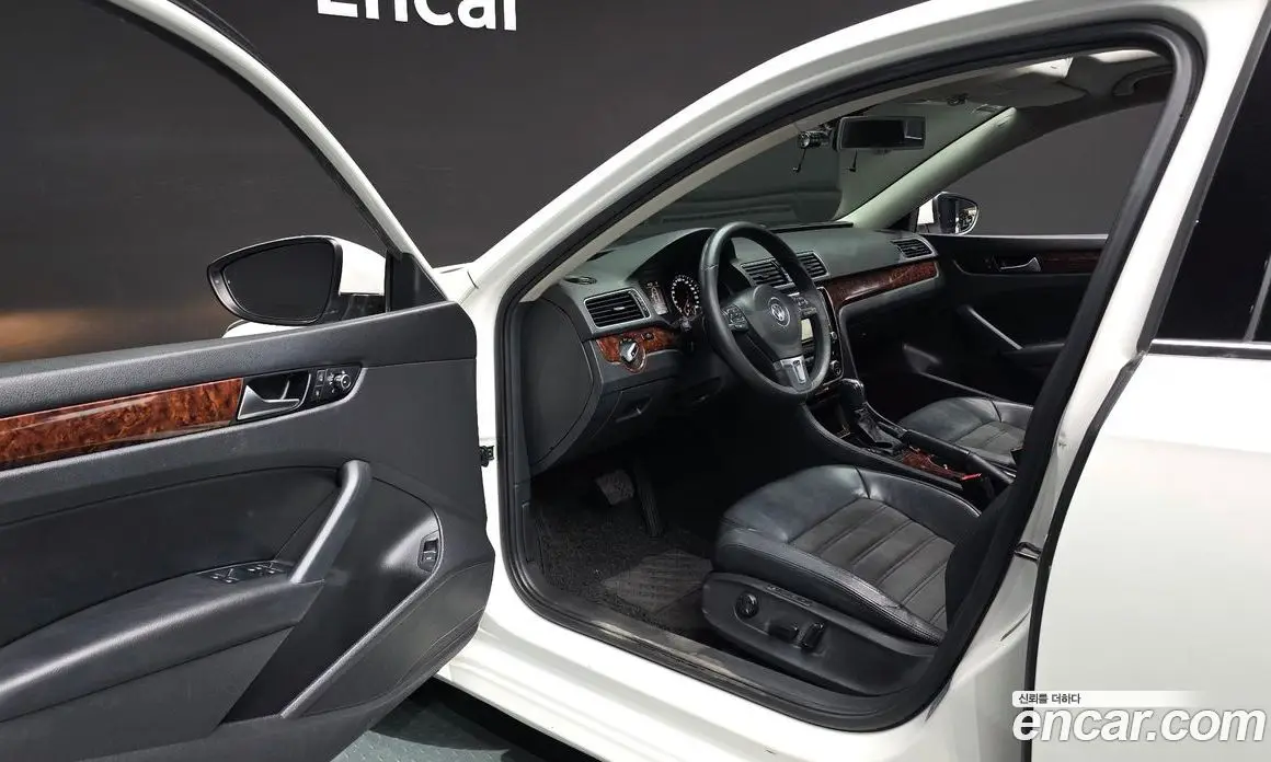 Volkswagen Passat 2013 2.0 автомат (гидро), фото 10