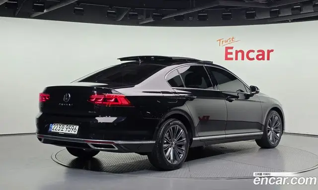 Volkswagen Passat 2021 2.0 автомат (гидро), миниатюра 2