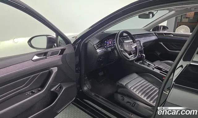 Volkswagen Passat 2021 2.0 автомат (гидро), миниатюра 10