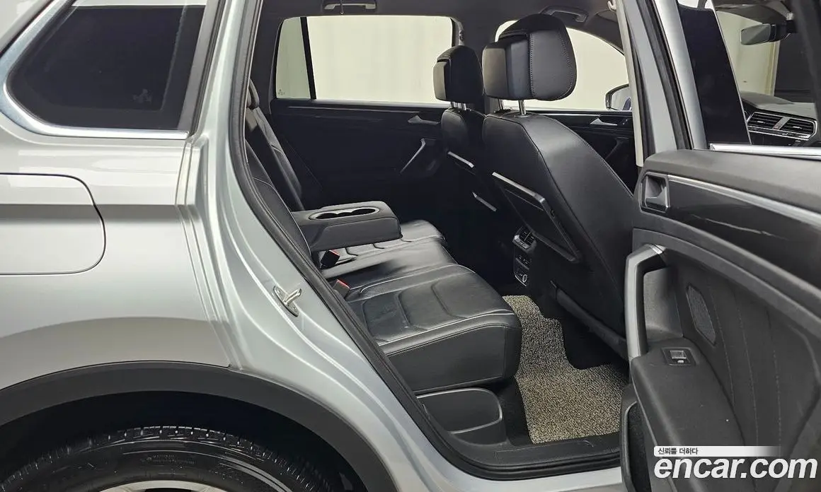 Volkswagen Tiguan 2020 2.0 автомат (гидро), фото 12
