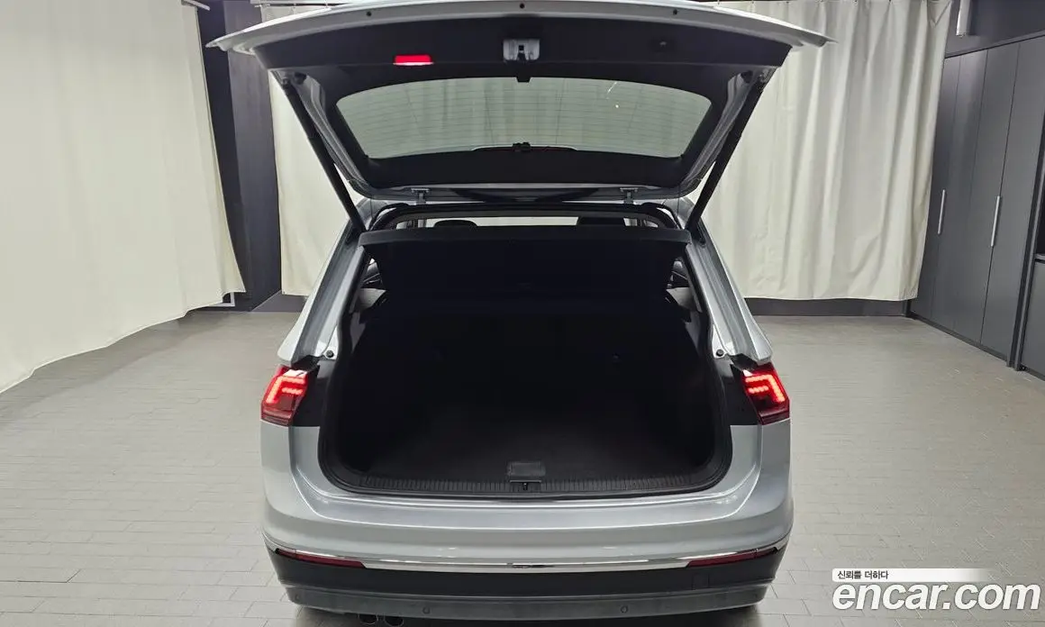 Volkswagen Tiguan 2020 2.0 автомат (гидро), фото 20