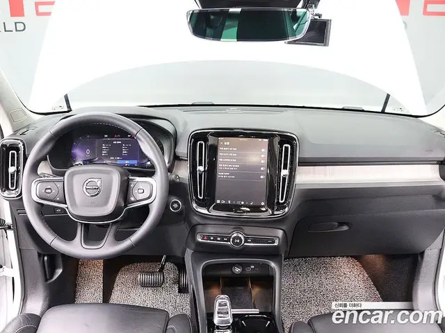 Volvo XC40 2023 2.0 автомат (гидро), миниатюра 8
