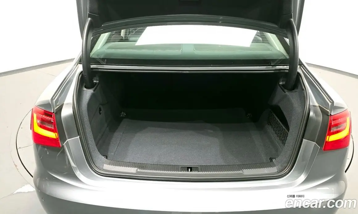 Audi A6 2012 2.0 автомат (гидро), фото 20
