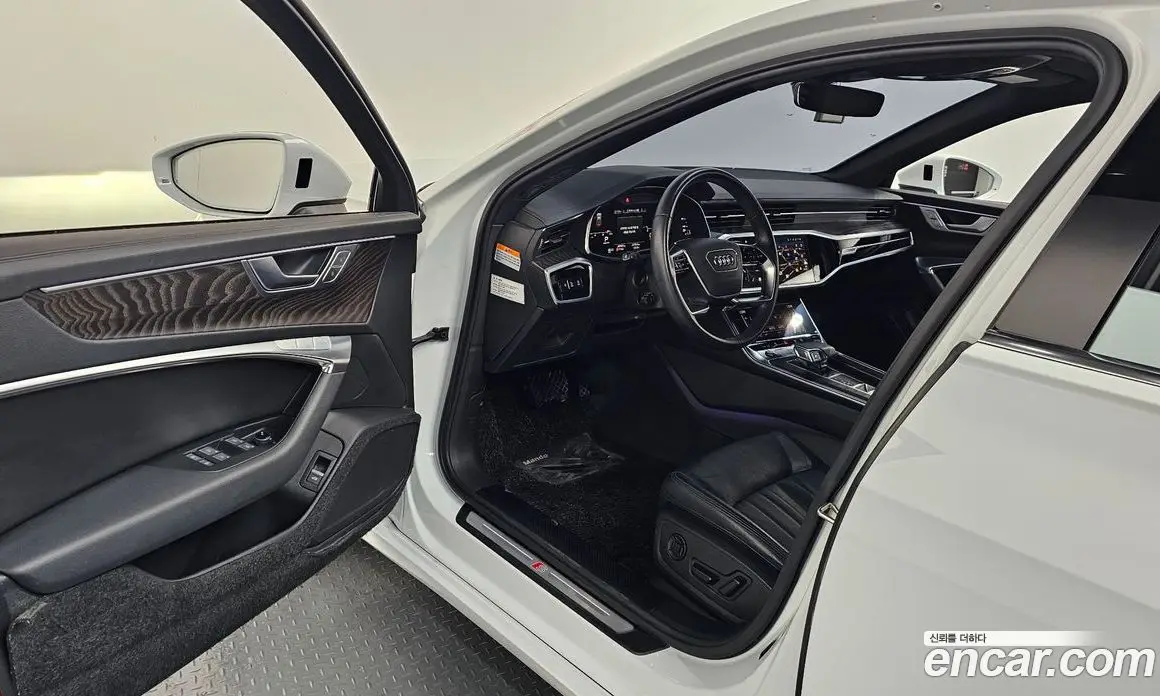 Audi A6 2022 2.0 автомат (гидро), фото 13