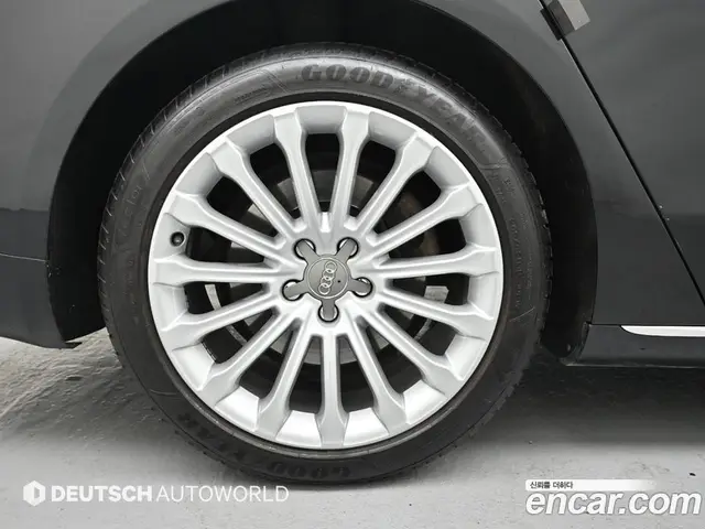 Audi A8 2015 3.0 автомат (гидро), миниатюра 5