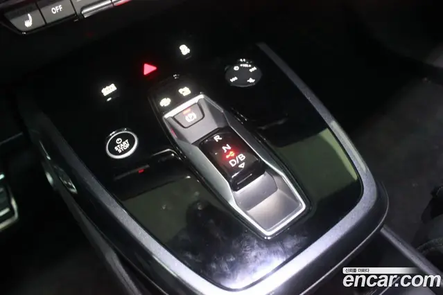 Audi Q4 e-tron 2025 автомат (гидро), миниатюра 9