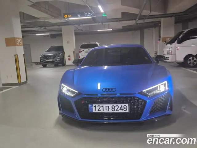 Audi R8, 2021, 17 300 км