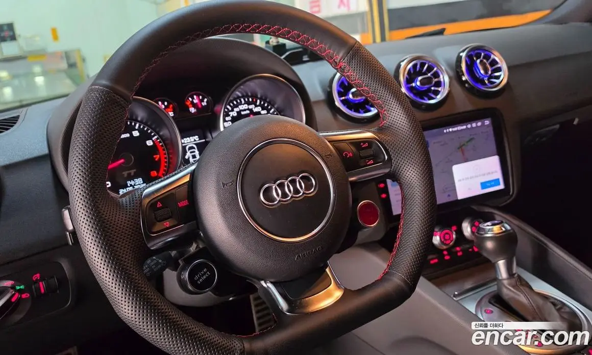 Audi TT 2014 2.0 автомат (гидро), фото 17