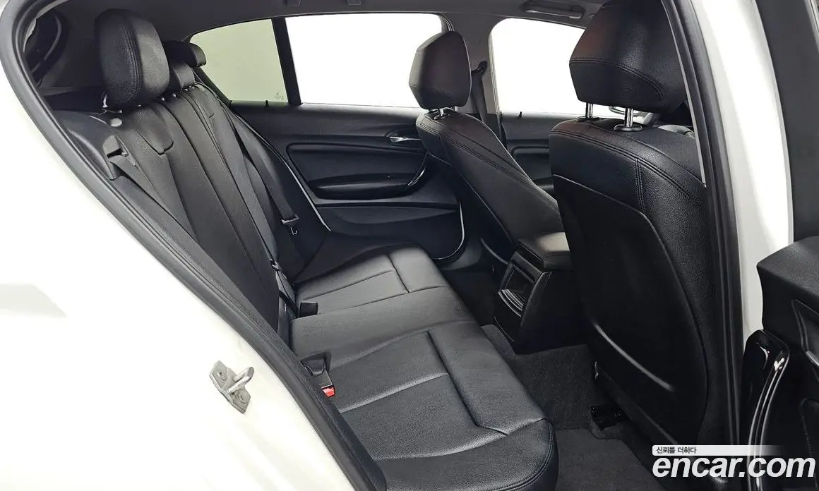 BMW 1 серия 2015 2.0 автомат (гидро), фото 12