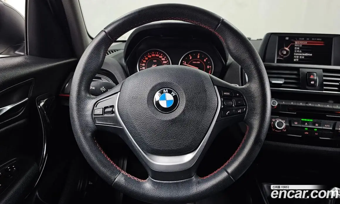 BMW 1 серия 2015 2.0 автомат (гидро), фото 13