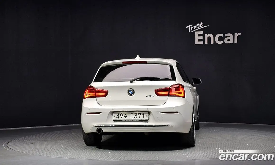BMW 1 серия 2015 2.0 автомат (гидро), фото 4