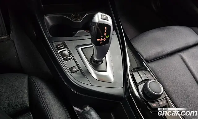 BMW 1 серия 2015 2.0 автомат (гидро), миниатюра 9