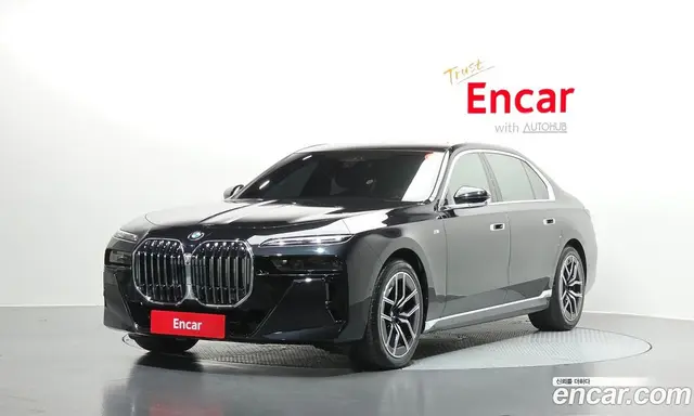 BMW 7 серия, 2025, 1 660 км