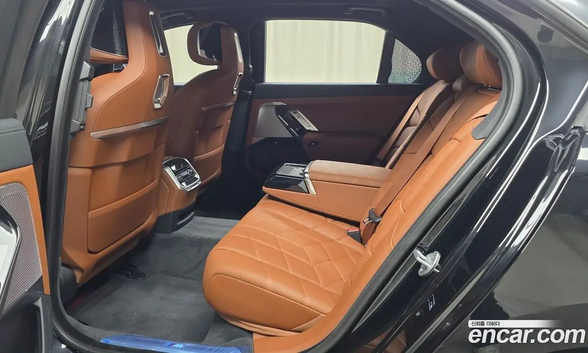 BMW 7 серия 2025 3.0 автомат (гидро), фото 18