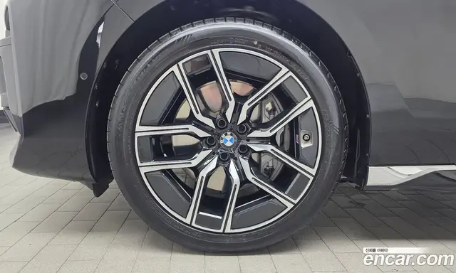 BMW 7 серия 2025 3.0 автомат (гидро), миниатюра 5