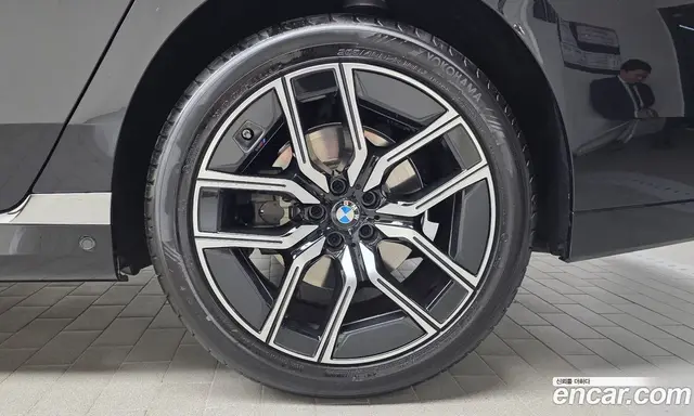 BMW 7 серия 2025 3.0 автомат (гидро), миниатюра 7