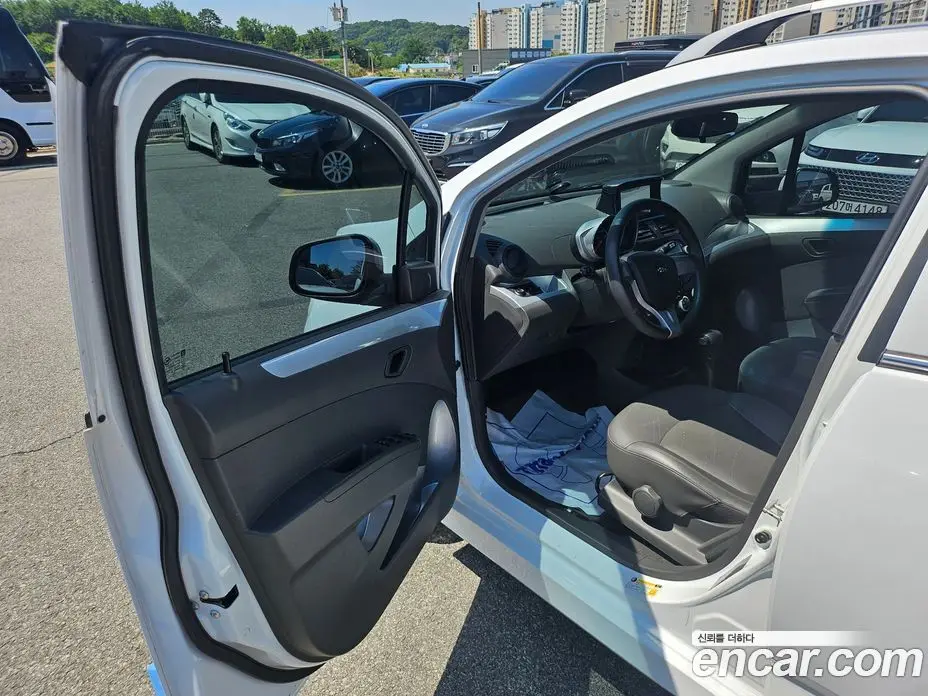 Chevrolet Spark 2014 1.0 автомат (гидро), фото 17 Chevrolet Spark 2014 1.0 автомат (гидро), фото 17