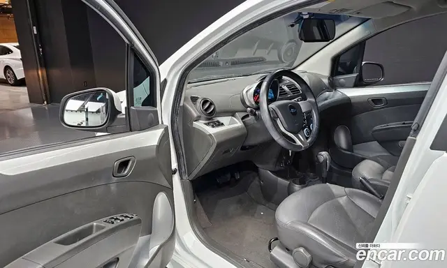 Chevrolet Spark 2015 1.0 автомат (гидро), миниатюра 11