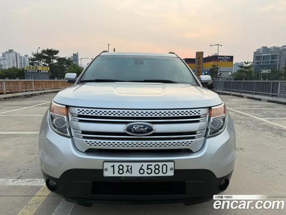 Ford Explorer 2015 3.5 автомат (гидро), фото 3