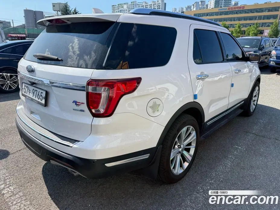 Ford Explorer 2018 2.3 автомат (гидро), фото 4