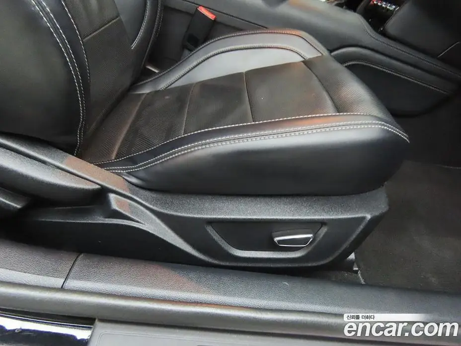 Ford Mustang 2019 2.3 автомат (гидро), фото 13