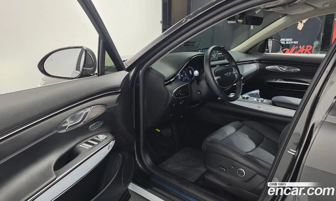 Genesis GV70 2023 2.5 автомат (гидро), фото 13