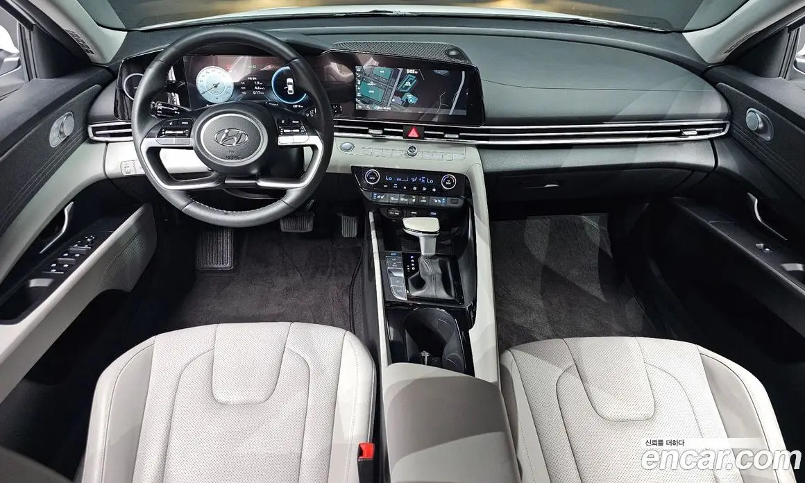 Hyundai Avante 2022 1.6 автомат (гидро), фото 7