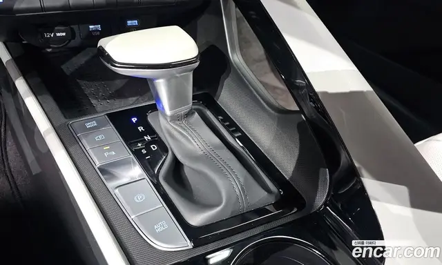 Hyundai Avante 2022 1.6 автомат (гидро), миниатюра 9