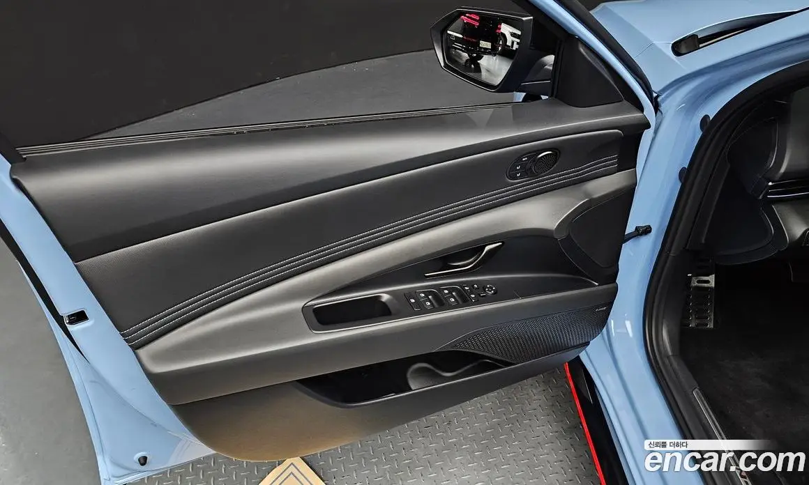 Hyundai Avante 2025 2.0 автомат (гидро), фото 13