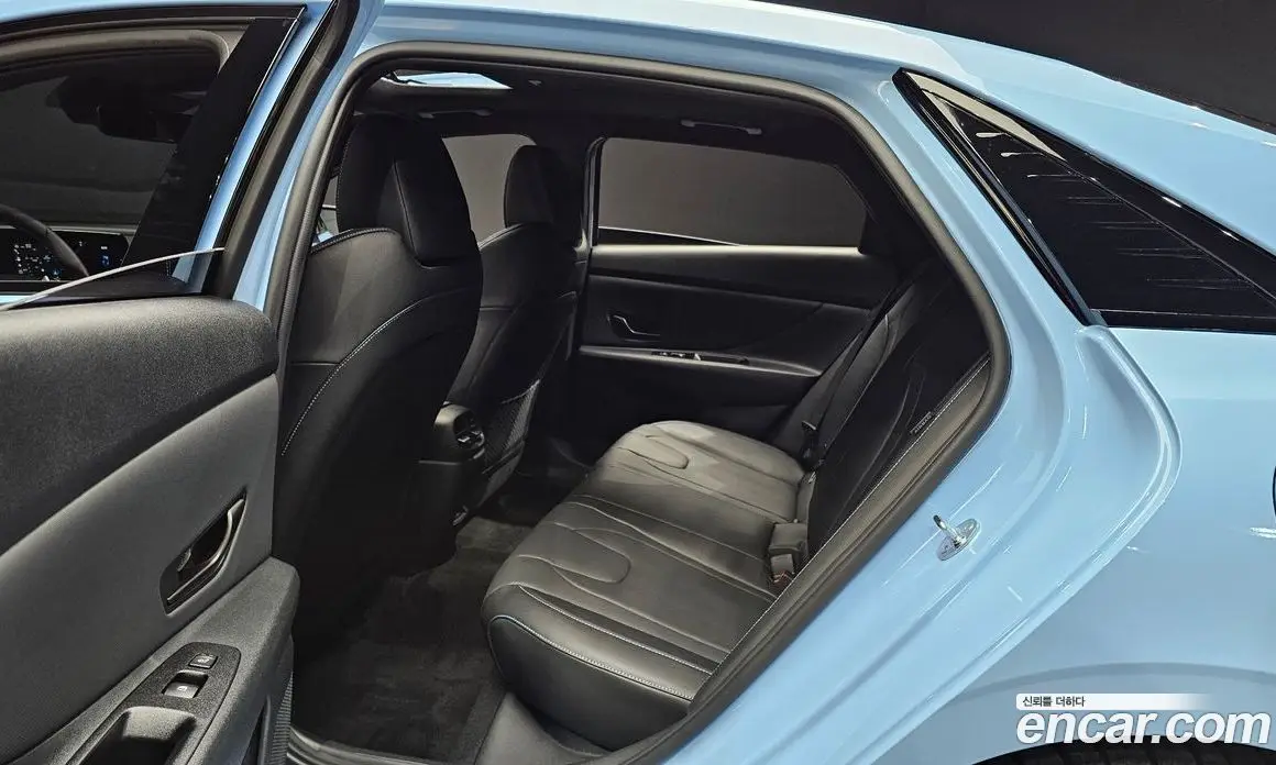 Hyundai Avante 2025 2.0 автомат (гидро), фото 16