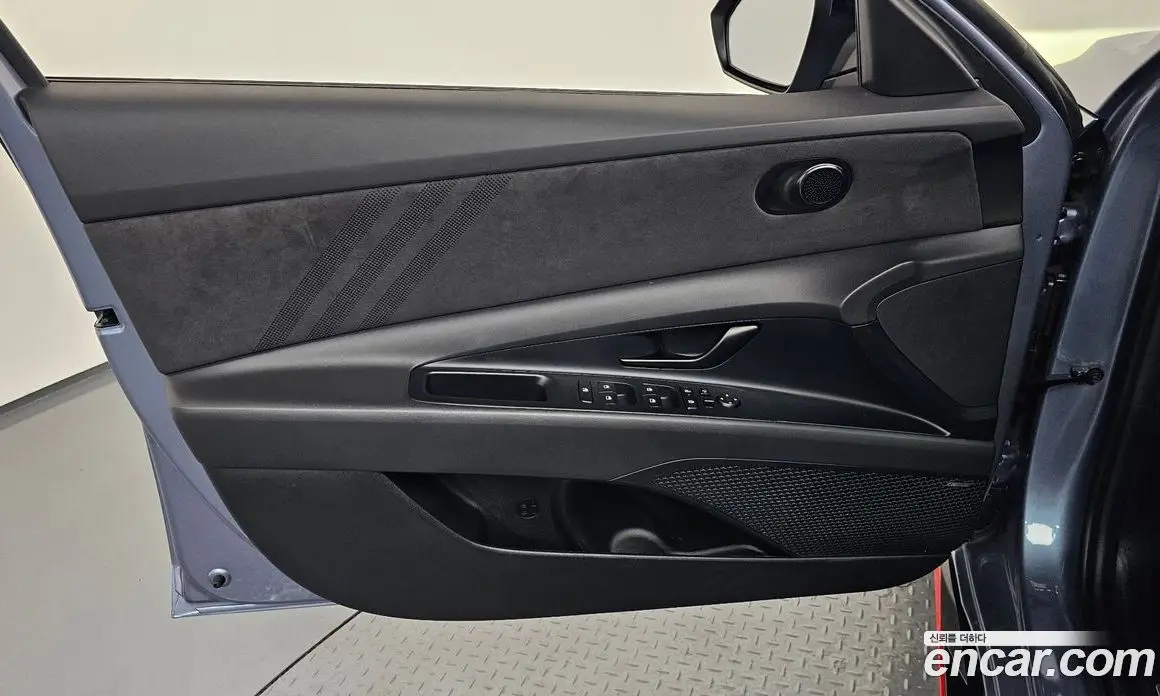 Hyundai Avante 2025 2.0 автомат (гидро), фото 13