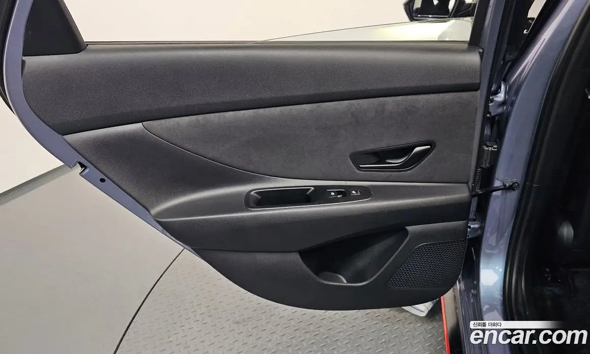 Hyundai Avante 2025 2.0 автомат (гидро), фото 14