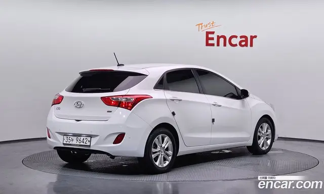 Hyundai i30 2013 1.6 автомат (гидро), миниатюра 2