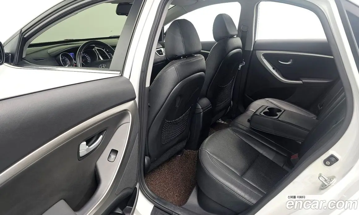Hyundai i30 2013 1.6 автомат (гидро), фото 11