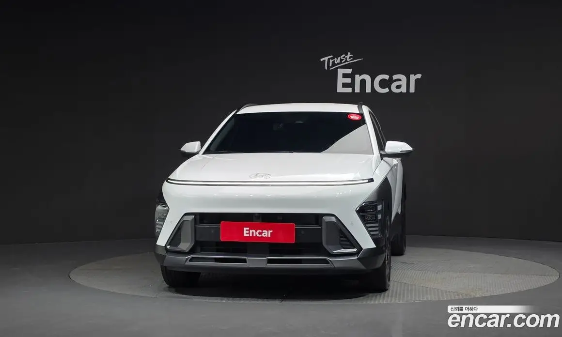 Hyundai Kona 2023 1.6 автомат (гидро), фото 3
