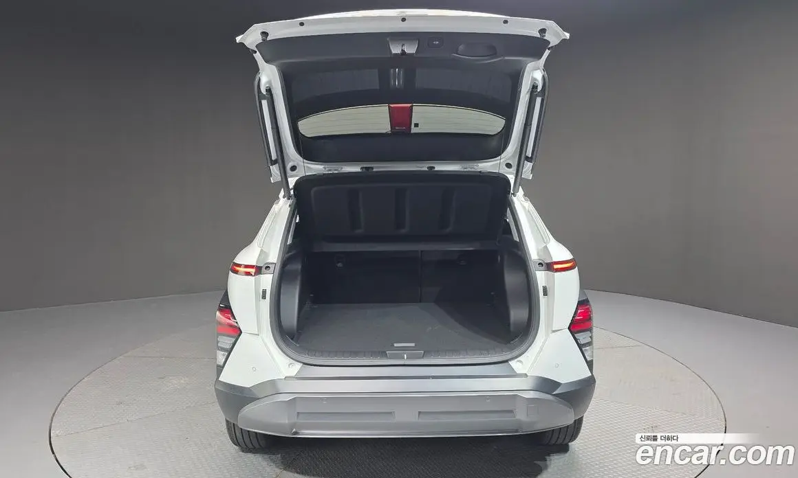 Hyundai Kona 2023 1.6 автомат (гидро), фото 26