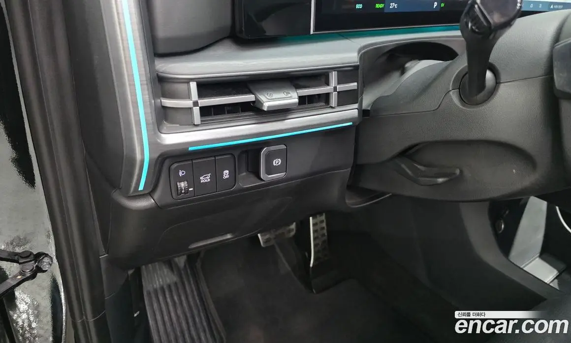 Hyundai Santa Fe 2024 1.6 автомат (гидро), фото 25