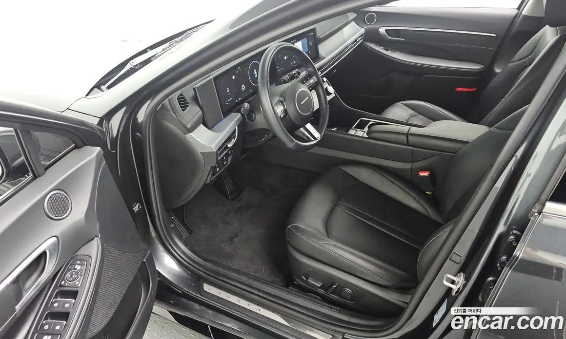 Hyundai Sonata 2024 2.0 автомат (гидро), фото 13