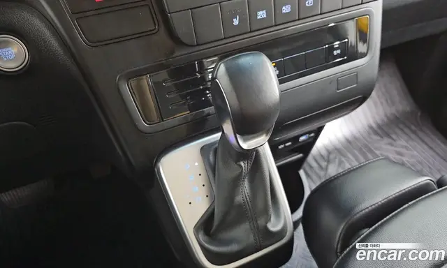 Hyundai Staria 2022 3.5 автомат (гидро), миниатюра 12