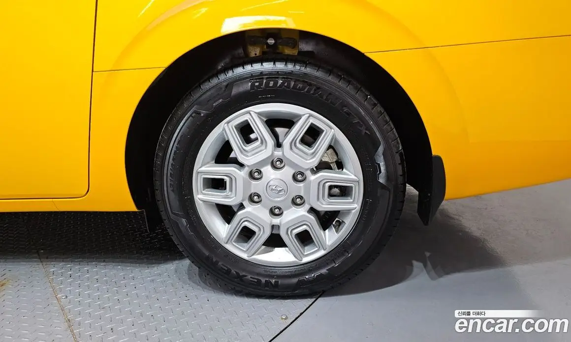 Hyundai Staria 2022 3.5 автомат (гидро), фото 7