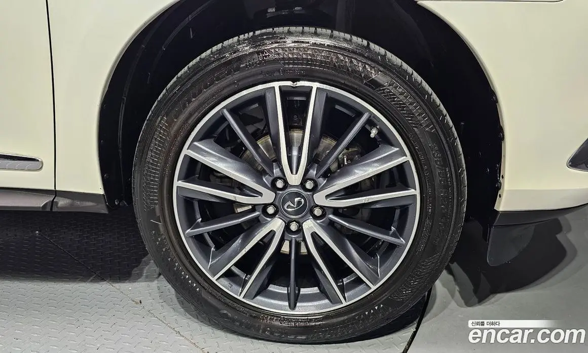 Infiniti QX60 2018 3.5 автомат (гидро), фото 5 Infiniti QX60 2018 3.5 автомат (гидро), фото 5