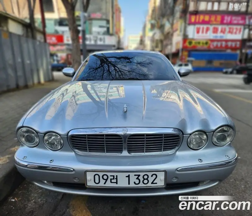 Jaguar XJ-8 2006 3.6 автомат (гидро), фото 7 Jaguar XJ-8 2006 3.6 автомат (гидро), фото 7