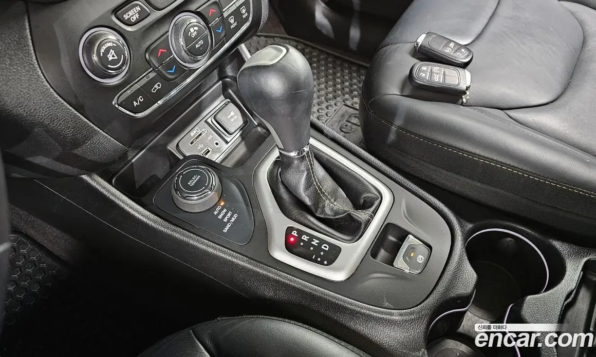 Jeep Cherokee 2018 2.4 автомат (гидро), фото 9