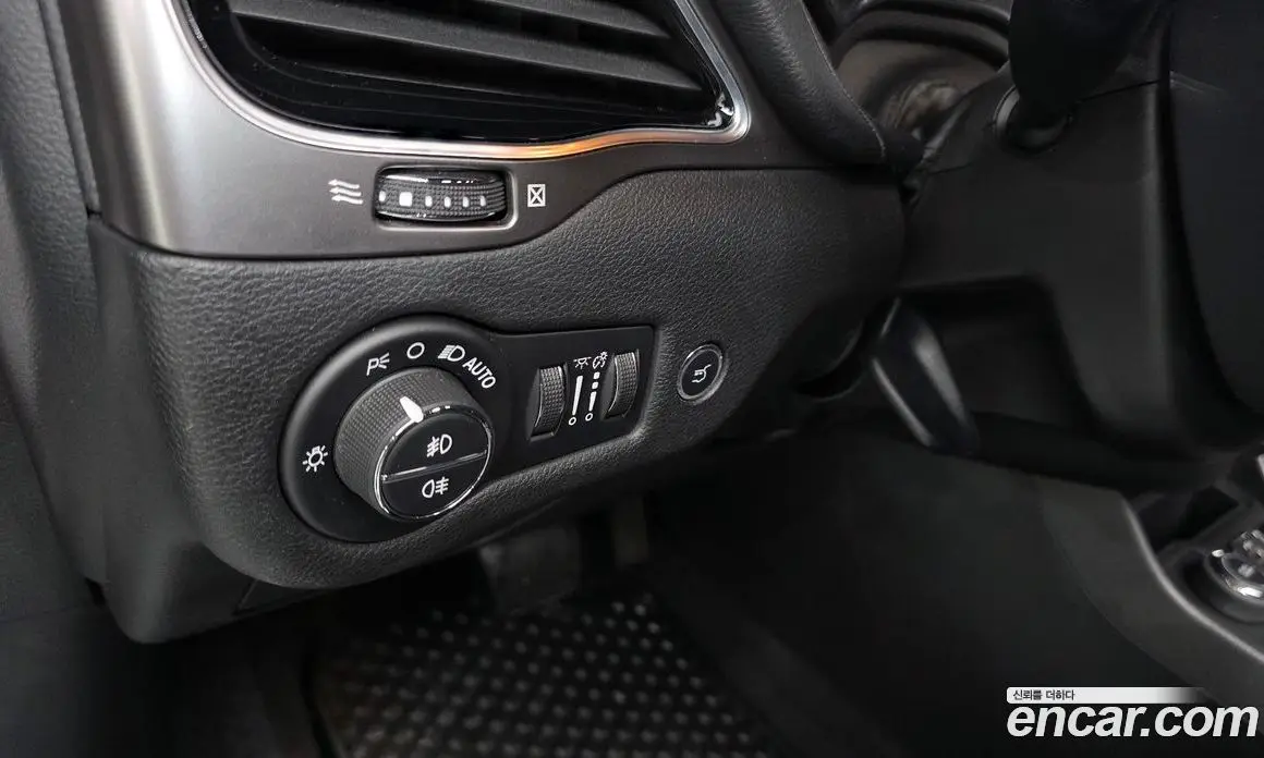 Jeep Cherokee 2020 3.2 автомат (гидро), фото 14