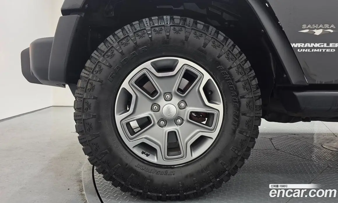 Jeep Wrangler 2017 3.6 автомат (гидро), фото 5