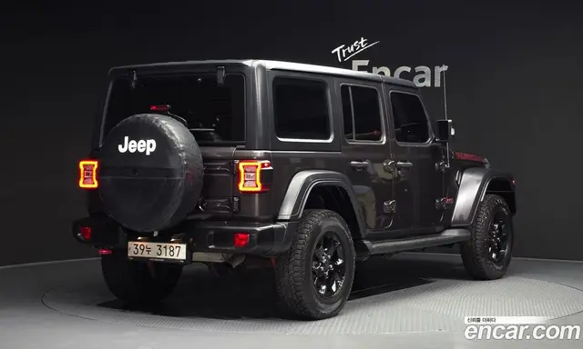Jeep Wrangler 2019 2.0 автомат (гидро), миниатюра 2