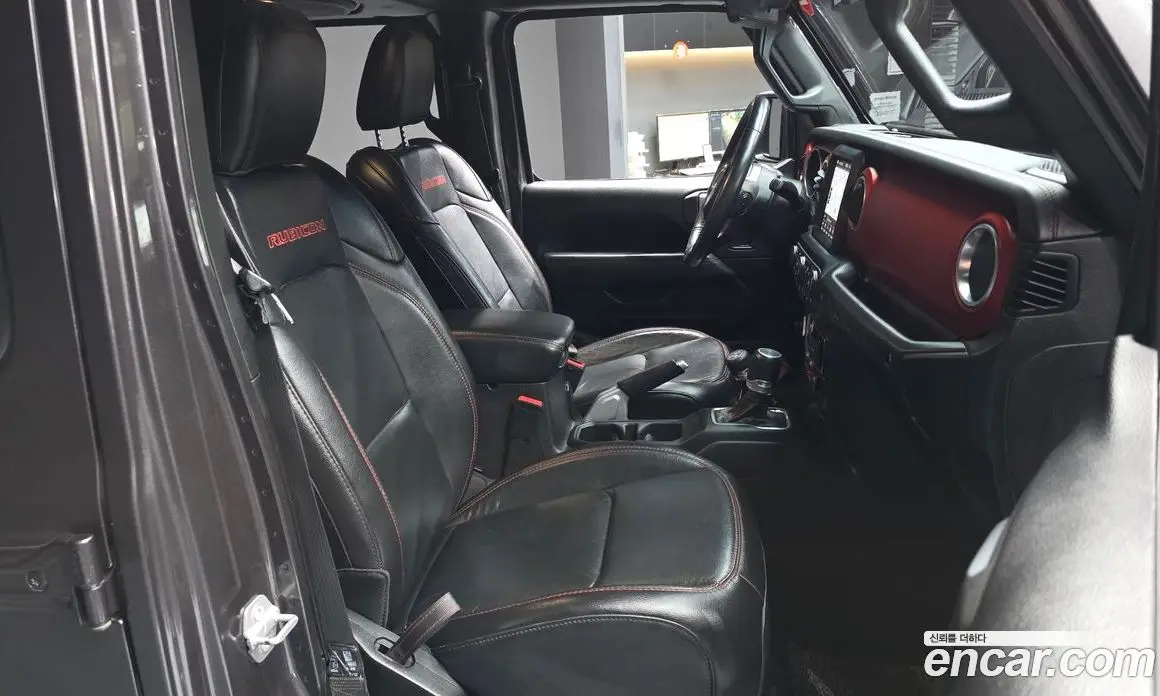 Jeep Wrangler 2019 2.0 автомат (гидро), фото 17