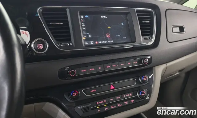 Kia Carnival 2017 2.2 автомат (гидро), миниатюра 12