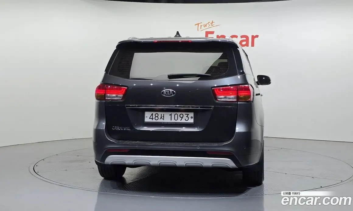 Kia Carnival 2017 2.2 автомат (гидро), фото 4